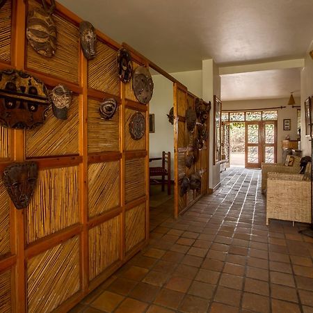 Travellers Rest Hotel Kisoro Экстерьер фото